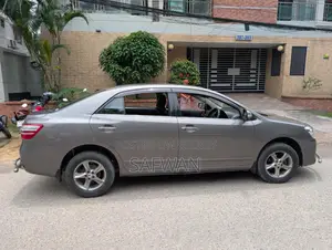 Toyota Premio 1.5 Front-Wheel Drive 2010 Gray