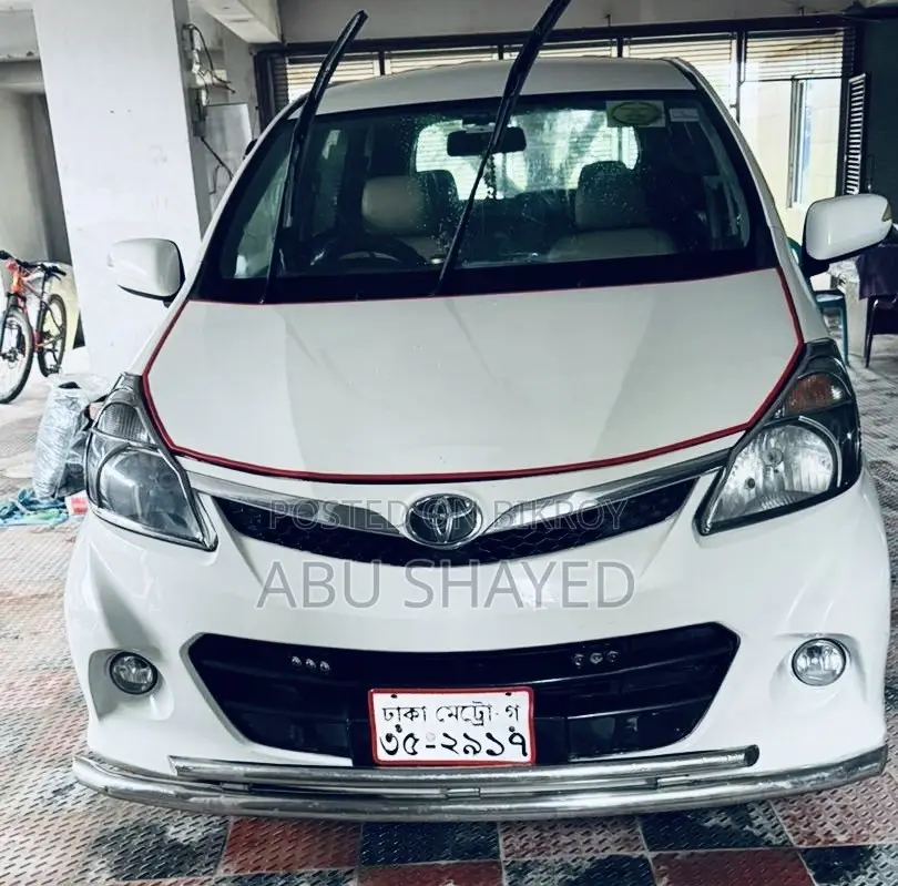 টয়োটা আভানজা ২০১২ হোয়াইট