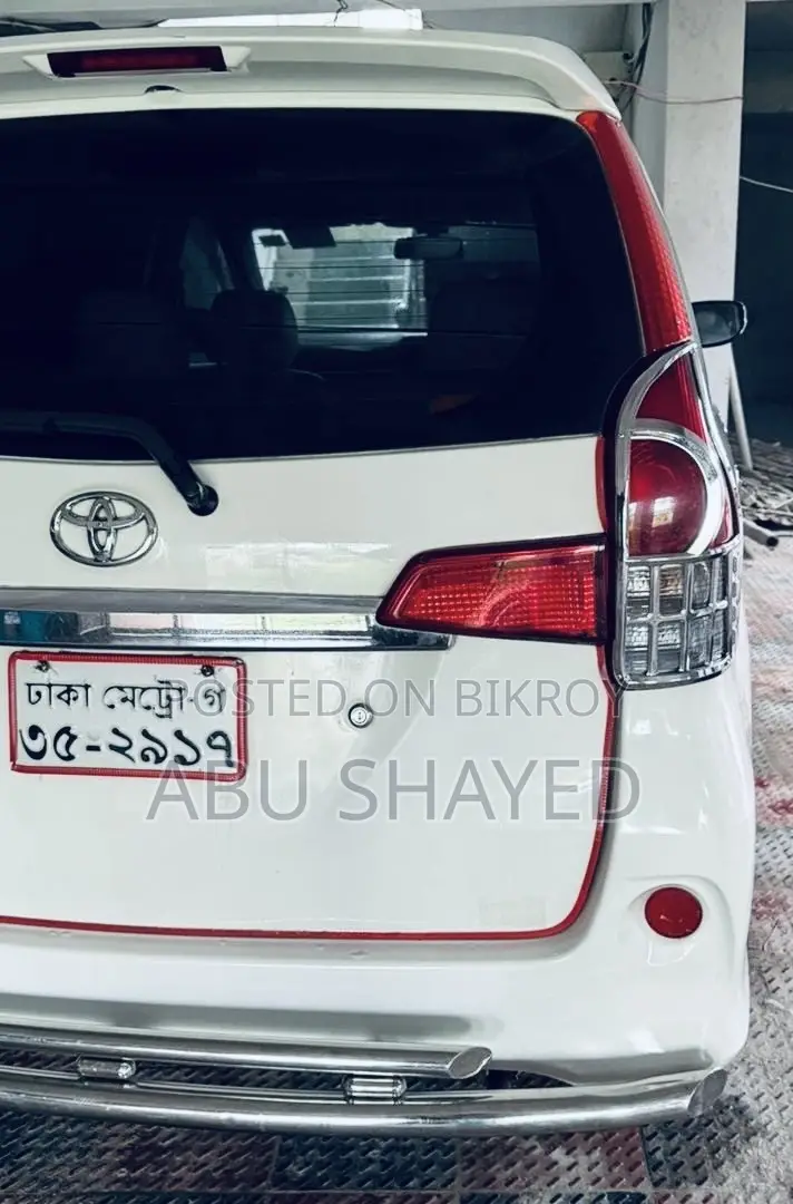 টয়োটা আভানজা ২০১২ হোয়াইট