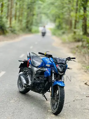সুজুকি জিক্সার ২০২০ নীল