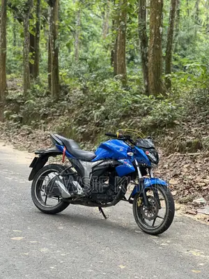 সুজুকি জিক্সার ২০২০ নীল