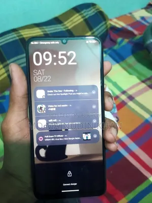Walton ORBIT Y72 64 GB Black