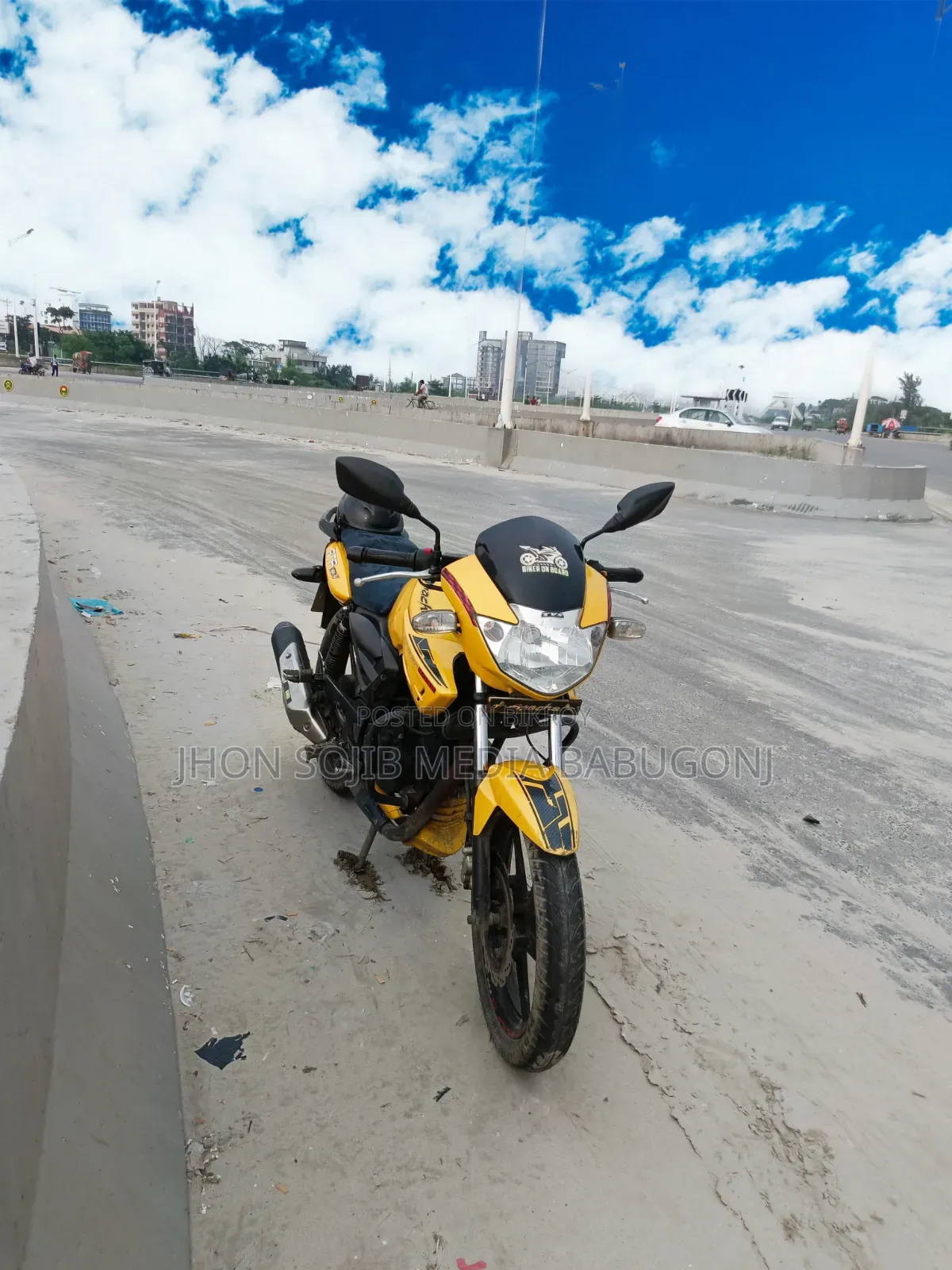 TVS Apache RTR 160 2V 2011 Yellow