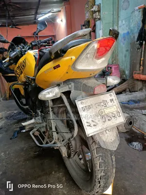 TVS Apache RTR 160 2V 2011 Yellow