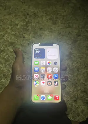 অ্যাপল আইফোন ১২ ৬৪ জিবি