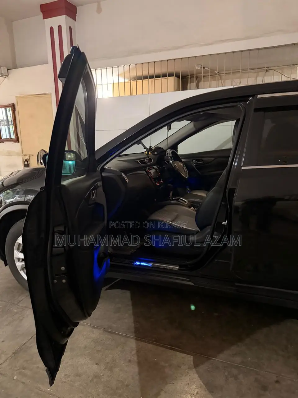 নিসান এক্স-ট্রেইল ২০১৫ কালো