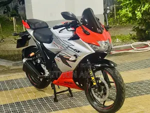 Suzuki Gixxer SF 2024 Orange