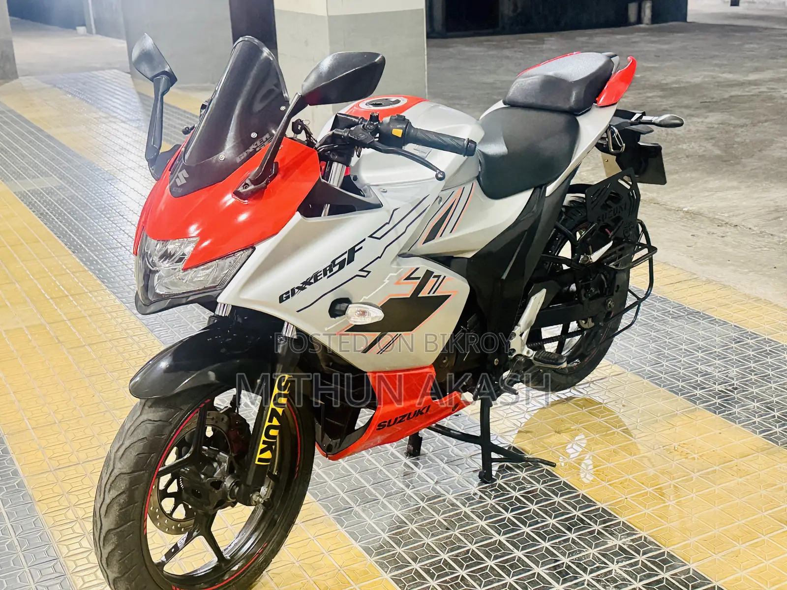 Suzuki Gixxer SF 2024 Orange