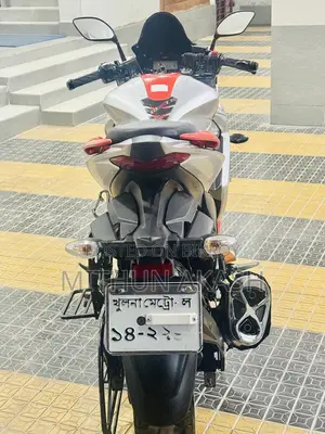 Suzuki Gixxer SF 2024 Orange