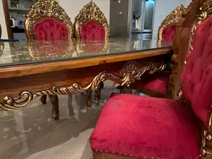 Royal Dining Table