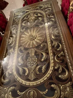 Royal Dining Table