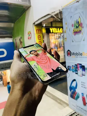 অ্যাপল আইফোন এক্সএস ২৫৬ জিবি হোয়াইট