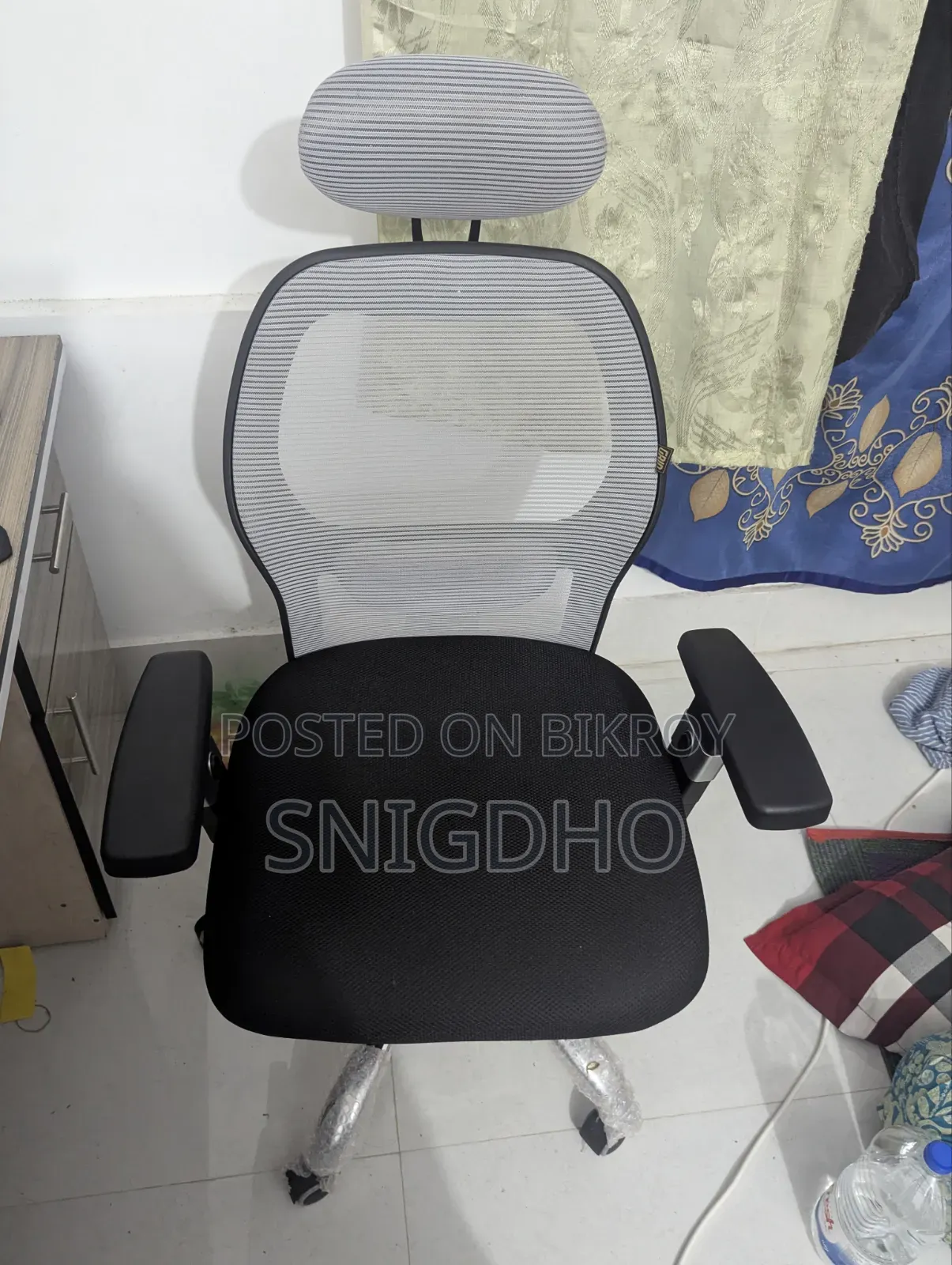 Grid Er Original Chair 1 Month Hoise Kinsi Ekdom Notun