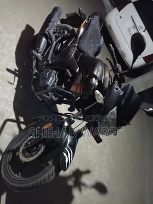 হিরো হাংক ১৫০ ২০২২ গ্রে