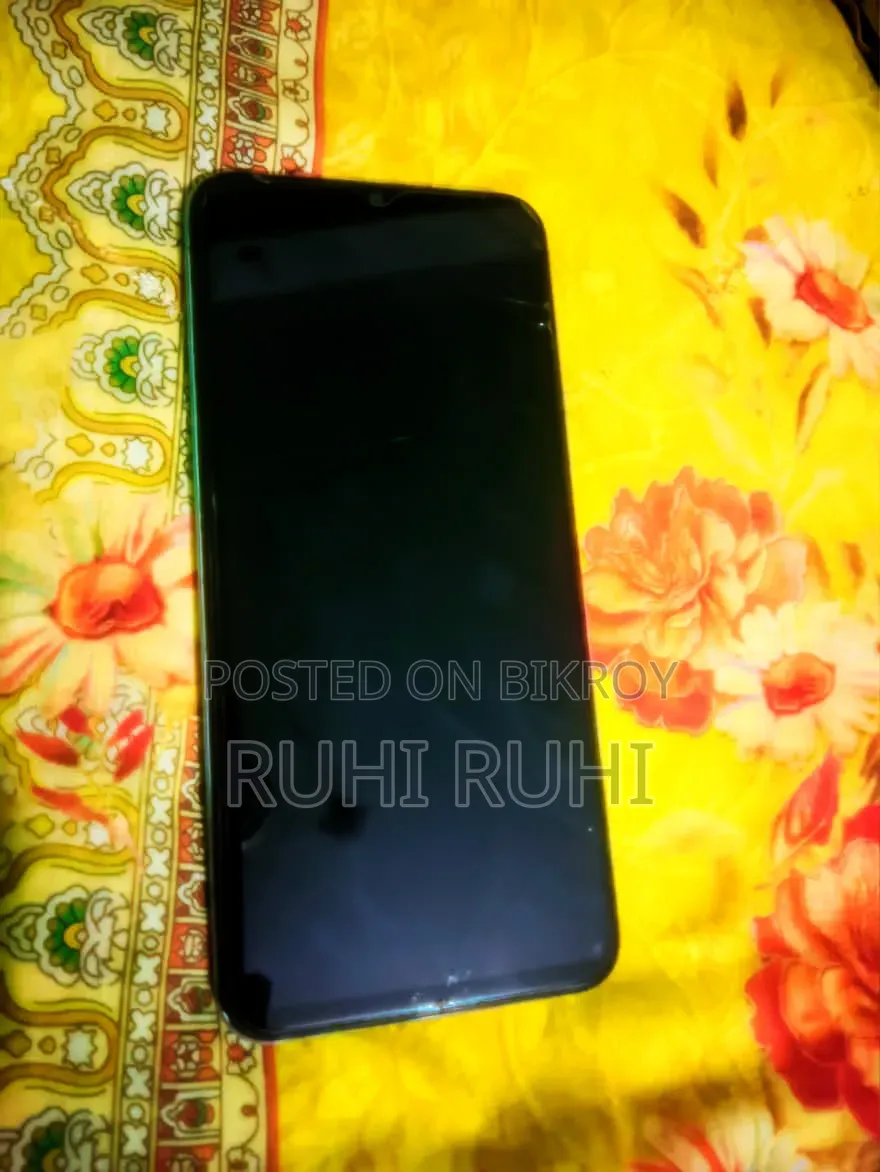 Vivo Y21 64 GB White