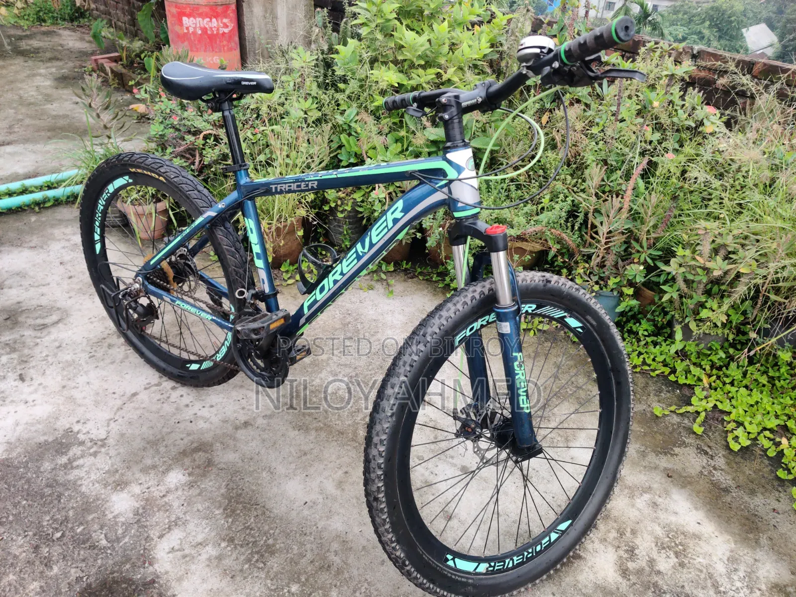 Forever Tracer Mountain Bike Aluminium Bicycle 26 Inches - Excellent Like New