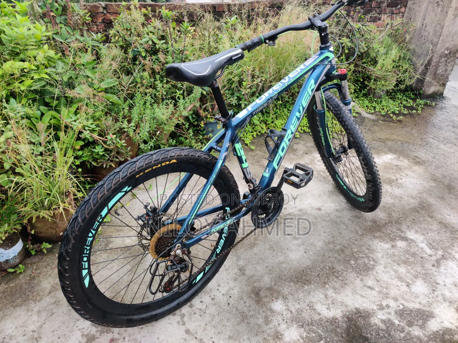 Forever Tracer Mountain Bike Aluminium Bicycle 26 Inches - Excellent Like New