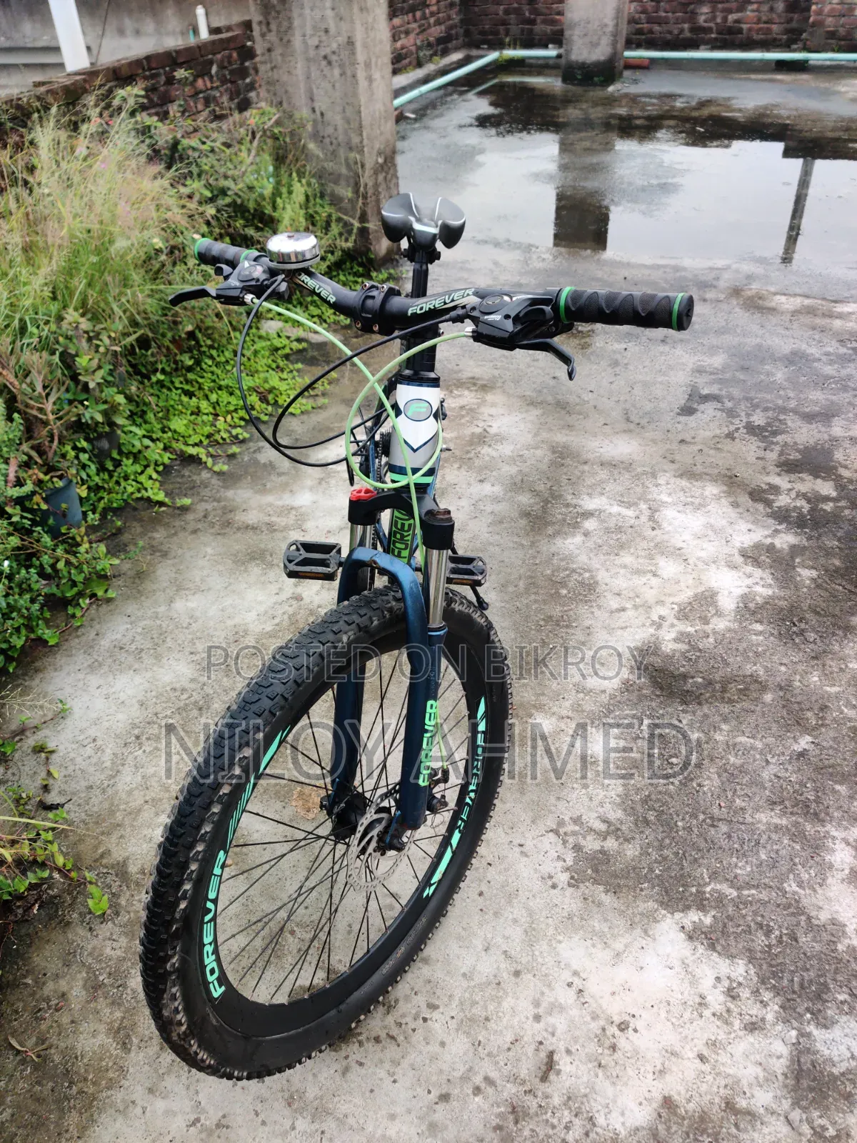 Forever Tracer Mountain Bike Aluminium Bicycle 26 Inches - Excellent Like New
