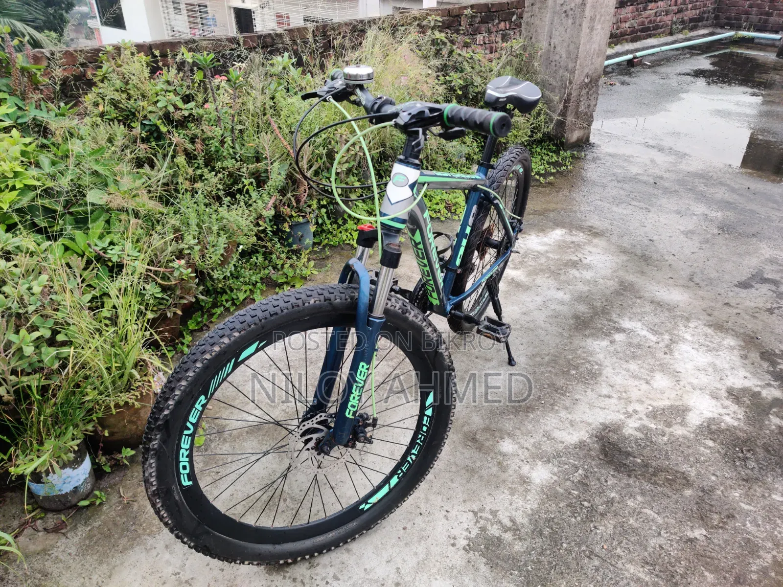 Forever Tracer Mountain Bike Aluminium Bicycle 26 Inches - Excellent Like New