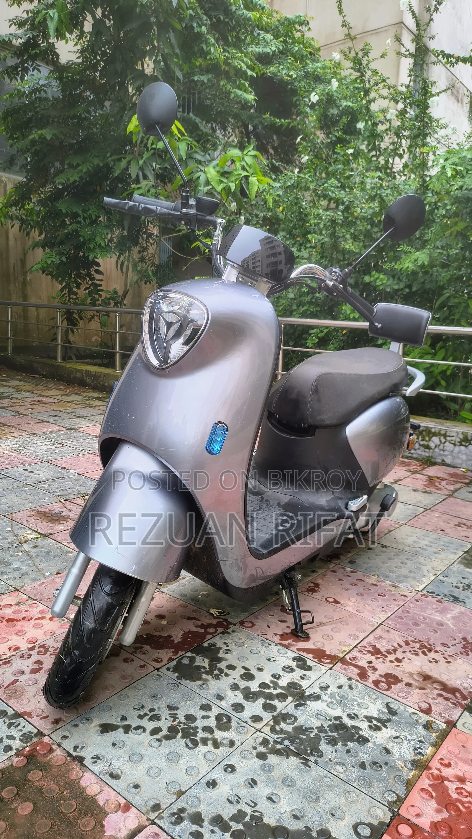 Yadea M6 2025 Gray