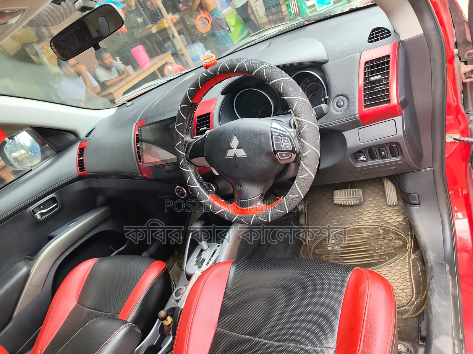 Mitsubishi Outlander 2011 Red