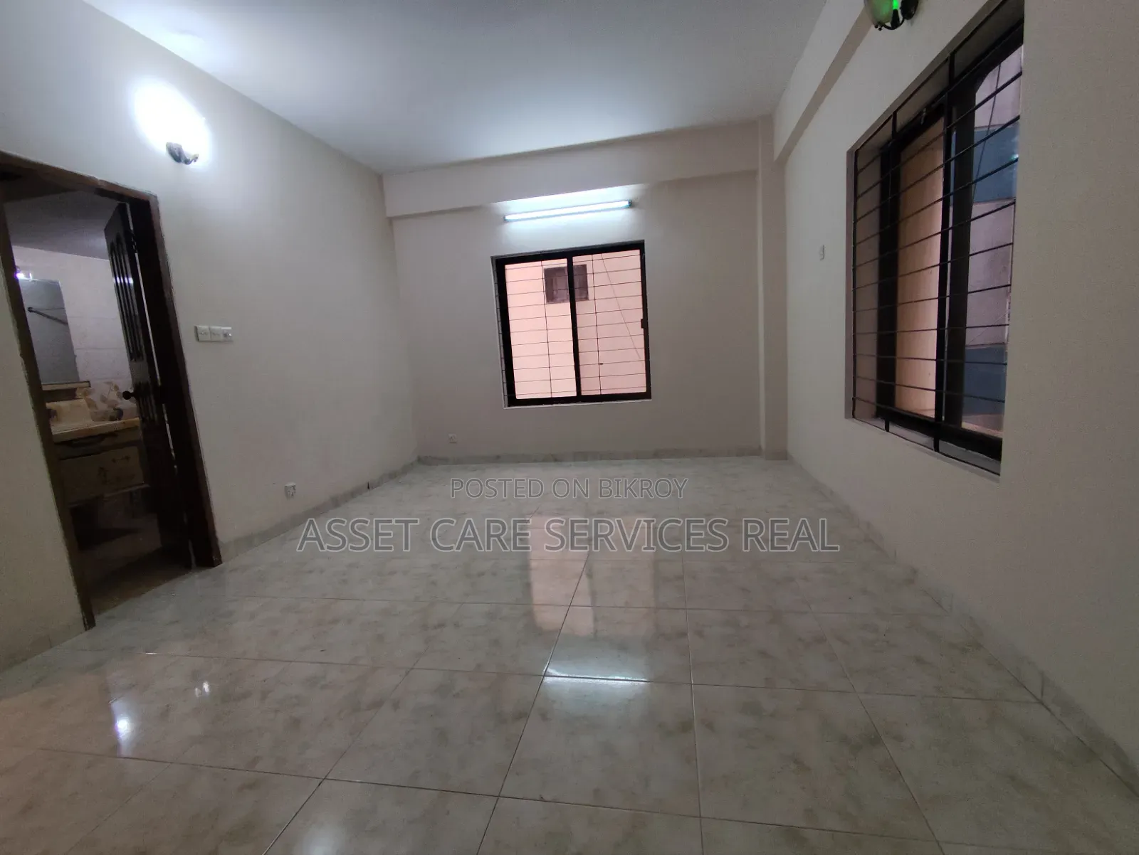 গুলশানে ৩৩৫০-বর্গফুট এক্সক্লুসিভ অফিস স্পেস ভাড়া