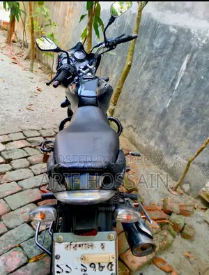 বাজাজ ডিসকভার ১০০ ২০১৪ ব্ল্যাক