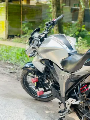 Suzuki Gixxer 2015 Silver