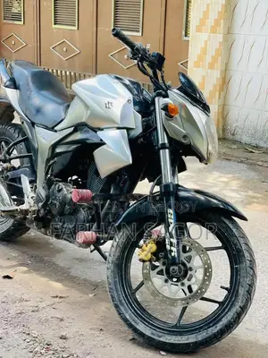 Suzuki Gixxer 2015 Silver