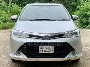 টয়োটা এক্সিও ১.৫ হাইব্রিড টুডব্লিউডি ২০১৫ সিলভার