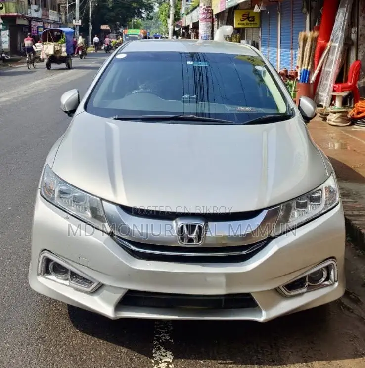 Honda Grace 2015 Silver