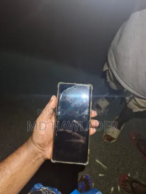 নতুন টেকনো ক্যামন ৪০ ২৫৬ জিবি