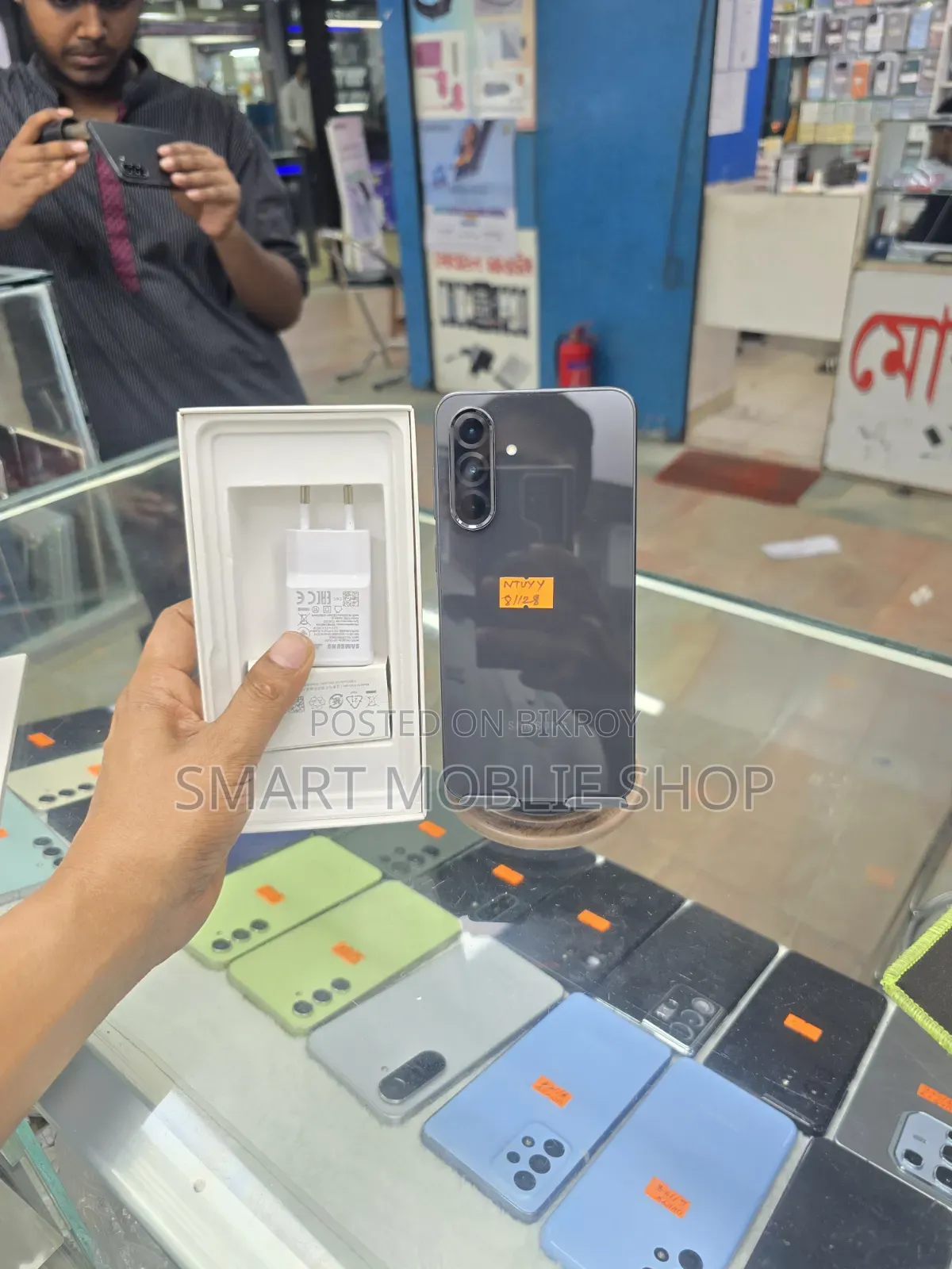 স্যামসাং গ্যালাক্সি এ৩৬ ১২৮ জিবি কালো