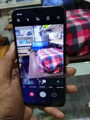 স্যামসাং গ্যালাক্সি এম২০ ৬৪ জিবি নীল
