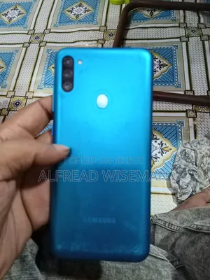 স্যামসাং গ্যালাক্সি এম২০ ৬৪ জিবি নীল