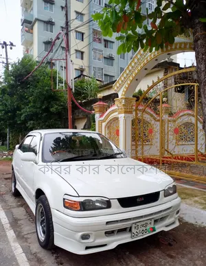 টয়োটা করোল্লা ১৯৯৬ পার্ল