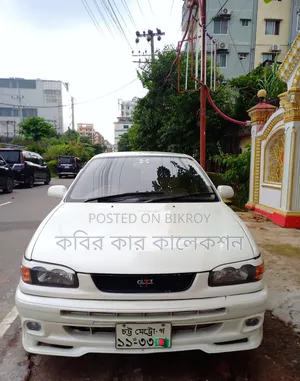 টয়োটা করোল্লা ১৯৯৬ পার্ল