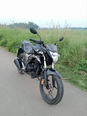 সুজুকি গিক্সার ২০২৫ ব্ল্যাক