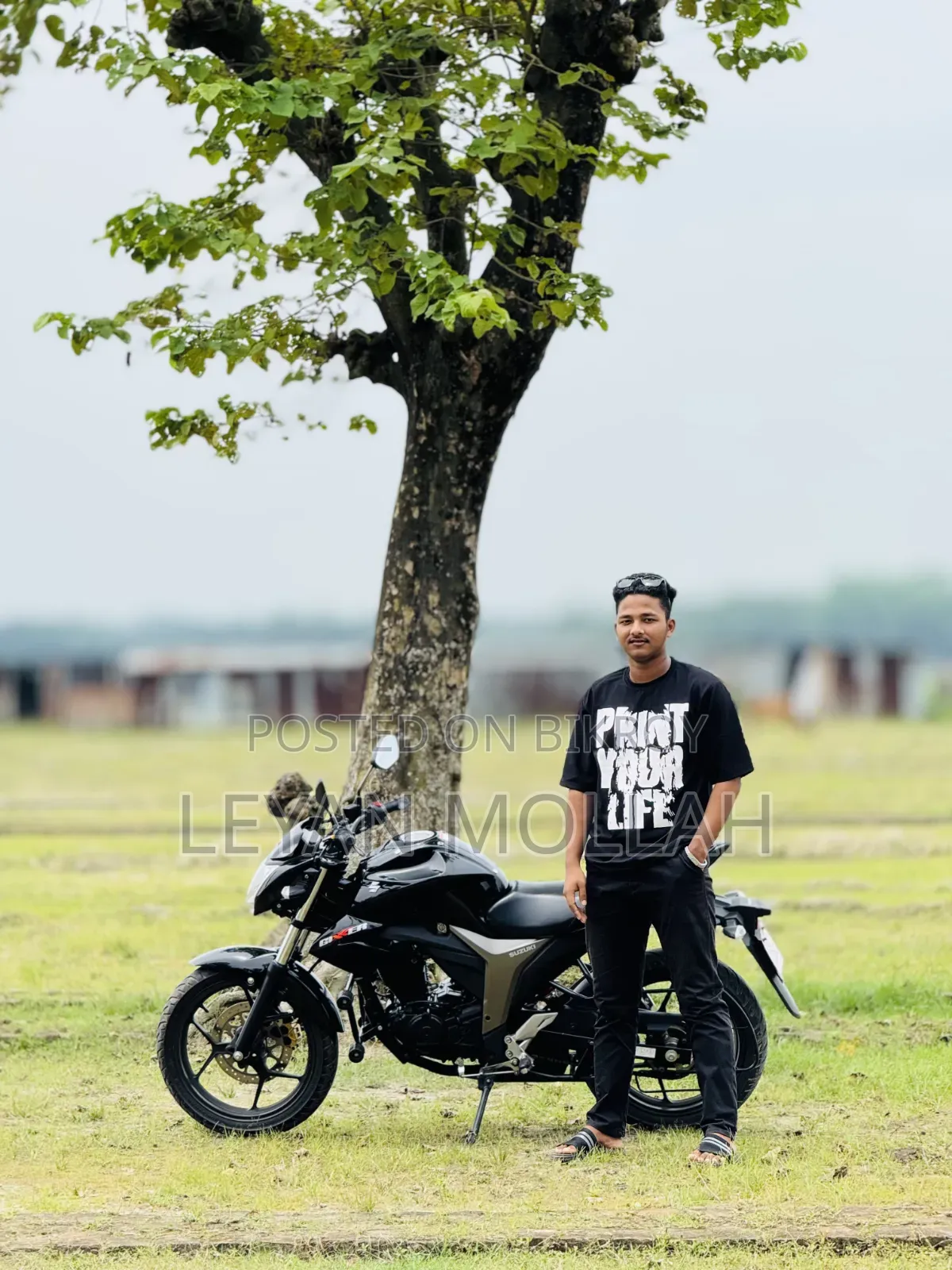 সুজুকি গিক্সার ২০২৫ ব্ল্যাক