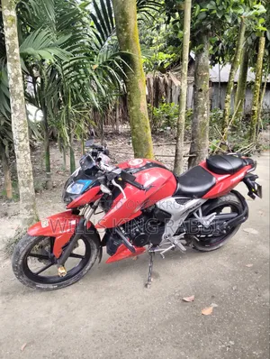 টিভিএস অ্যাপাচি আরটিআর ১৬০ ৪ভি ২০২১ লাল