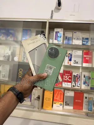 Tecno Spark 20 Pro Plus 256 GB Green