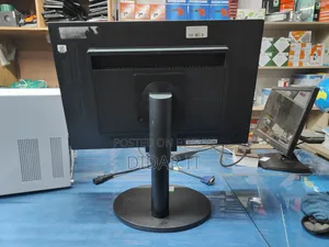 Samsung 22′′ Premium LED Monitor — সুপার ফ্রেশ কন্ডিশনে বিক্রি!
