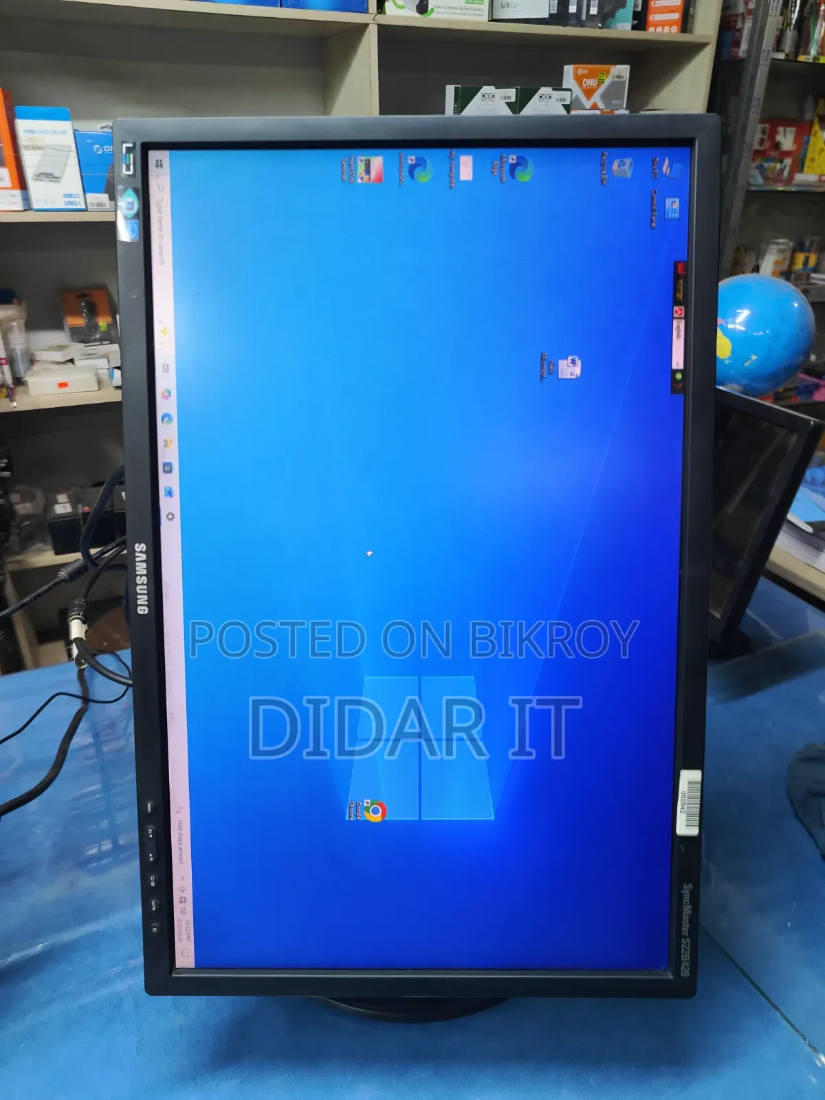 Samsung 22′′ Premium LED Monitor — সুপার ফ্রেশ কন্ডিশনে বিক্রি!