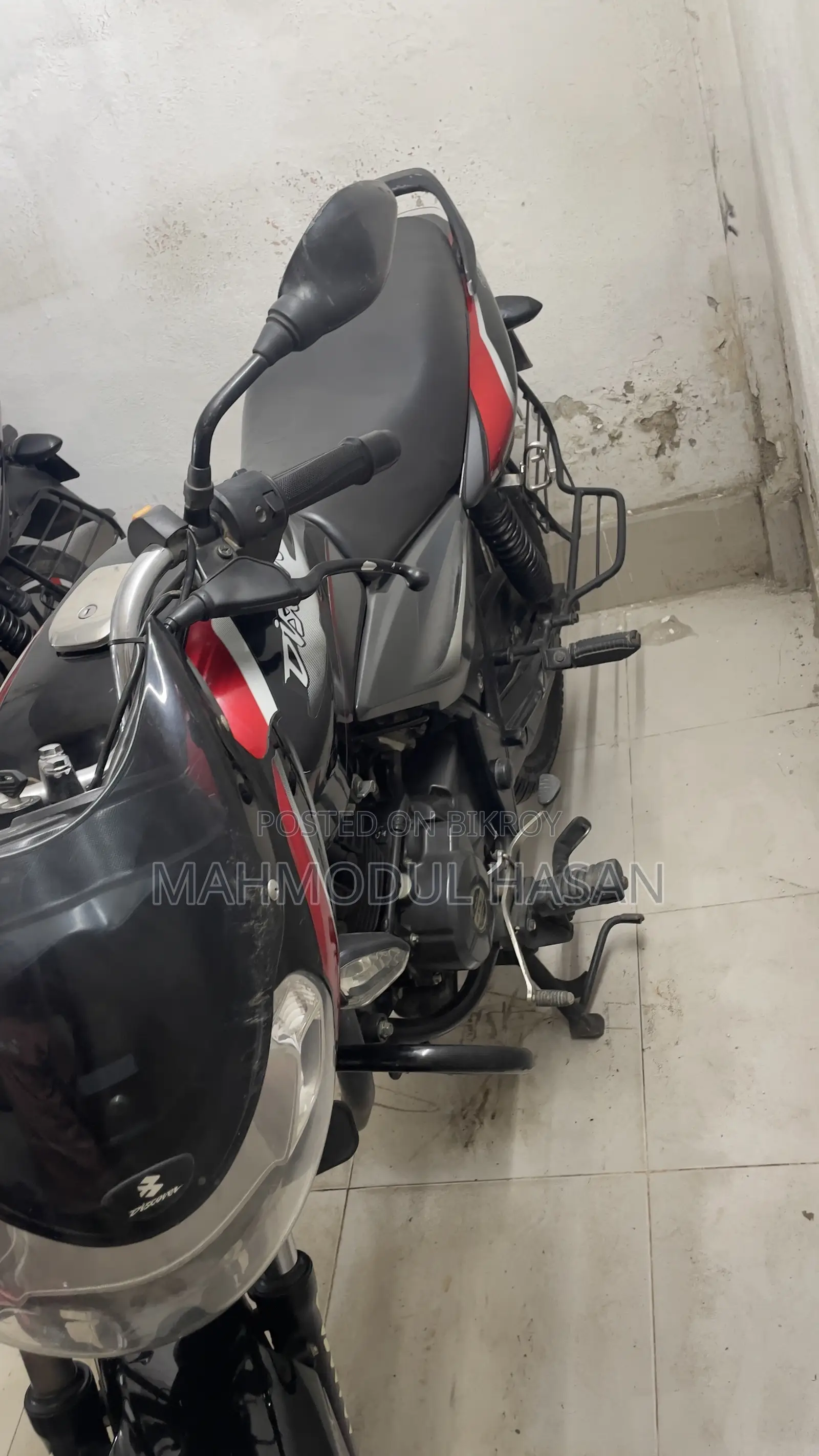 Bajaj Discover 125 2021 Black