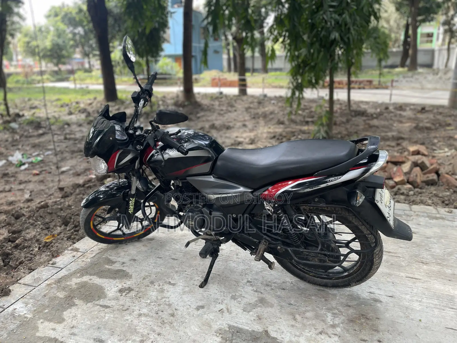 Bajaj Discover 125 2021 Black