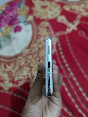 Phone 128 GB White