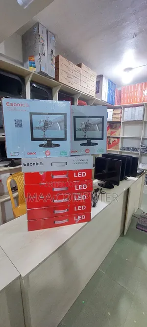 Wholesale Price > Esonic 17 Inch (Almost New) With Replacement Warranty