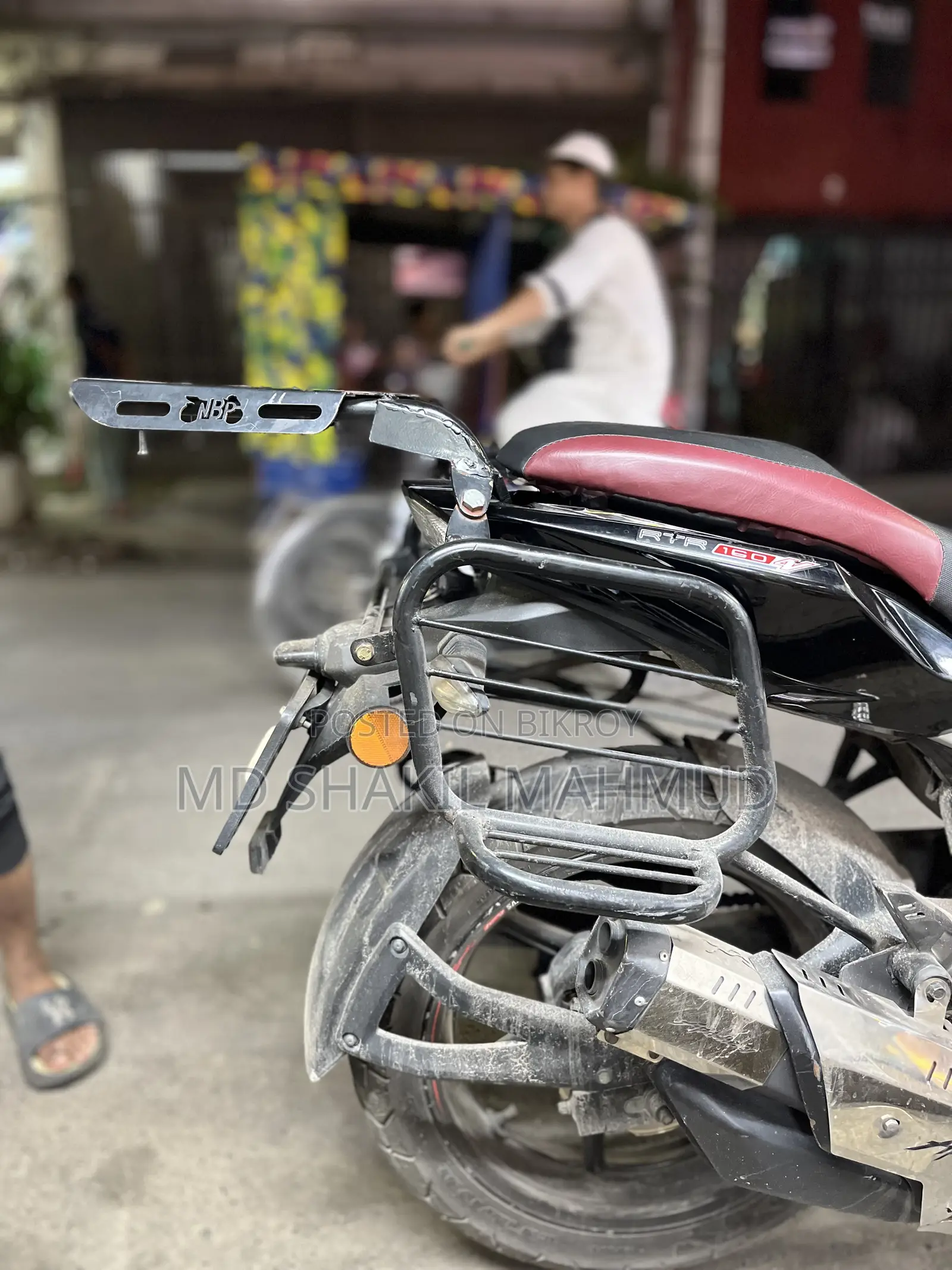 Motorcycle Back Carrier With Saddle Rest