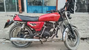 RUSI MP 125 SURF 2009 Red