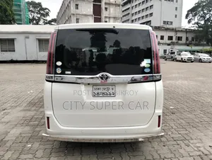 Toyota Noah 2019 Pearl